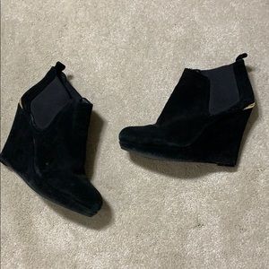 Jessica Simpson. Black wedges. Size 9